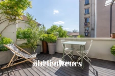 FONTENAY-SOUS-BOIS<span></span>SECTEUR VILLAGE / CLOS D'ORLEANS<span></span>MAISON RENOVÉE<span></span>5 PIECES<span></span>3 CHAMBRES<span></span>115 M2<span></span>885.000 €