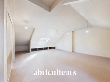 Maison aux beaux volumes - Avenue Privée - Jardin - Garage double et places de parking en vente à Nantes (44000)