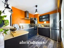 Bel appartement de 66,25m2 - Sans travaux - Balcon au sud - Parking - Quartier République - Rue Saint-Hermeland