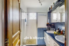 INDRE<span></span>MAISON<span></span>6 PIÈCES<span></span>4 CHAMBRES<span></span>142M2<span></span>385 000€