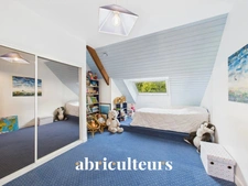 Très belle maison de 258m2 bien entretenue<span></span>4 chambres<span></span>Piscine intérieure<span></span>Domaine privé du Haut Bissin<span></span>Garage<span></span>Terrain de 1800m2