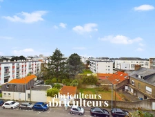 NANTES/LONGCHAMP<span></span>APPARTEMENT<span></span>4 PIÈCES<span></span>3 CHAMBRES<span></span>85,72M2<span></span>275 000€