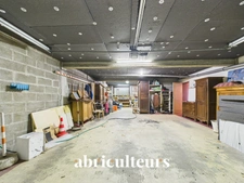 Maison aux beaux volumes - Avenue Privée - Jardin - Garage double et places de parking en vente à Nantes (44000)