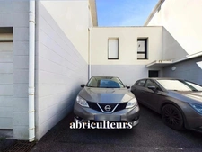 Bel appartement de 66,25m2<span></span>Sans travaux<span></span>Balcon au sud<span></span>Parking<span></span>Quartier République<span></span>Rue Saint-Hermeland