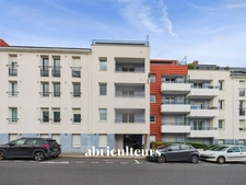 Bel appartement de 66,49m2<span></span>Construction de 2002<span></span>DPE C<span></span>Ascenseur<span></span>2 chambres<span></span>balcon<span></span>1 Box double<span></span>Local à vélo<span></span>Nantes<span></span>10 rue Babonneau