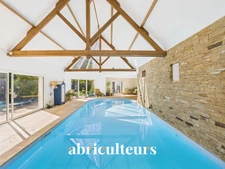 Très belle maison de 258m2 bien entretenue<span></span>4 chambres<span></span>Piscine intérieure<span></span>Domaine privé du Haut Bissin<span></span>Garage<span></span>Terrain de 1800m2