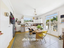 Spacieuse maison familiale de 230 m² – 7 chambres - Garage - Pompe à chaleur - Quartier Procé