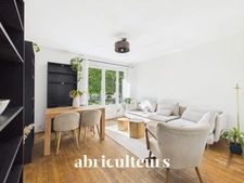Appartement 2 chambres  - Vue dégagée - DPE C - Balcon et cave - Proximité vallée de Chézine - Avenue Richelieu