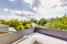 INDRE<span></span>MAISON<span></span>6 PIÈCES<span></span>4 CHAMBRES<span></span>142M2<span></span>385 000€