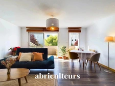 Bel appartement de 66,25m2 - Sans travaux - Balcon au sud - Parking - Quartier République - Rue Saint-Hermeland