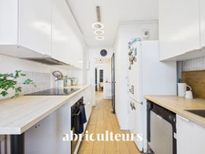 Appartement lumineux<span></span>Calme <span></span>DPE C<span></span>2 chambres<span></span>Un balcon<span></span>Une cave<span></span>Proximité Chézine et Parc de procé<span></span>Avenue Richelieu