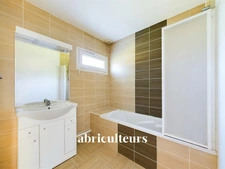 Jolie maison de 97,54 m2<span></span>4 chambres<span></span>Jardin<span></span>Agencement idéal<span></span>Garage<span></span>Bouguenais<span></span>Allée de la Jaguère