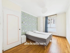 Appartement lumineux de 80m2 - 3ème étage avec ascenseur - Nombreux rangements - Cave - Quartier Bretagne - Rue du Pont Sauvetout