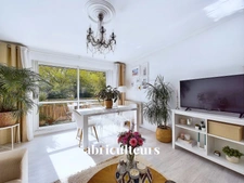 Beau T3 baigné de lumière<span></span>Parfait état, balcon, parking et cave<span></span>11 rue Jacquelin à Nantes 44300