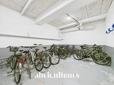 Bel appartement de 66,49m2<span></span>Construction de 2002<span></span>DPE C<span></span>Ascenseur<span></span>2 chambres<span></span>balcon<span></span>1 Box double<span></span>Local à vélo<span></span>Nantes<span></span>10 rue Babonneau