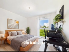 Bel appartement de 63,55m2 - Construction de 2013 - Excellent état  - DPE C - 2 chambres - Un balcon - Une buanderie - 2 parkings - 38 rue Jean-Claude Maisonneuve - Couëron