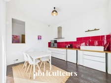 Bel appartement de 94m2 — Traversant et lumineux - DPE C - 3 Chambres spacieuses  - Cave et Grenier - Nantes - Proche rue de la bastille