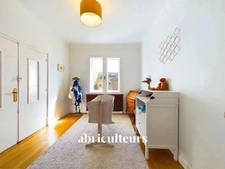 Appartement lumineux de 86,6m2<span></span>Rénovation de 2020<span></span>Dernier étage sur 3<span></span>Quartier Monselet<span></span>Rue Charles Monselet