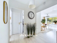 Beau T3 baigné de lumière<span></span>Parfait état, balcon, parking et cave<span></span>11 rue Jacquelin à Nantes 44300