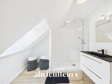 Maison familliale - Excellent agencement - 3 chambres et 1 bureau  - DPE C - Garage et parking - Jardin - Nantes - Haluchère - Rue du Patis Rondin
