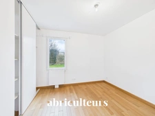 Appartement 2 chambres - DPE C - Immeuble de 2011 - 2 chambres -terrasse de 13,75m2  - 1 parking - Espace vélo - 26 rue des grenouilles - Nantes