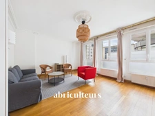 Appartement lumineux de 80m2 - 3ème étage avec ascenseur - Nombreux rangements - Cave - Quartier Bretagne - Rue du Pont Sauvetout