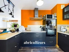 Bel appartement de 66,25m2<span></span>Sans travaux<span></span>Balcon au sud<span></span>Parking<span></span>Quartier République<span></span>Rue Saint-Hermeland