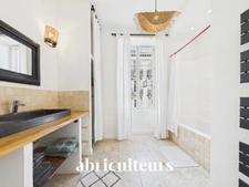 Bel appartement de 94m2 — Traversant et lumineux - DPE C - 3 Chambres spacieuses  - Cave et Grenier - Nantes - Proche rue de la bastille