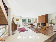 Grande maison - Avenue Privée - 5 chambres - Jardin - Grand Garage double + 2 places de parking - Hauts-Pavés