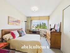 Maison aux beaux volumes - Avenue Privée - Jardin - Garage double et places de parking en vente à Nantes (44000)