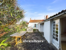 Maison à rénover<span></span>4 chambres<span></span>jardin et terrasse<span></span>garage<span></span>Noirmoutier-en-l’île