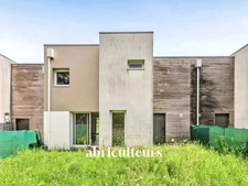 Maison familliale de 97,54 m2 - 4 chambres - Jardin - Garage - Bouguenais - Allée de la Jaguère