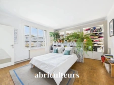 Spacieuse maison familiale de 230 m²<span></span>7 chambres<span></span>Garage<span></span>Pompe à chaleur<span></span>Quartier Procé