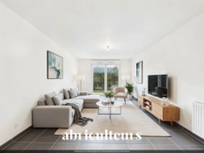 Appartement de 65,18m2<span></span>DPE C<span></span>Immeuble de 2011<span></span>2 chambres -terrasse de 13,75m2 <span></span>1 parking<span></span>Espace vélo<span></span>26 rue des grenouilles<span></span>Nantes