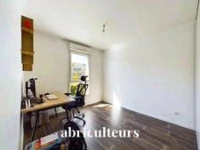 Bel appartement de 66,25m2 - Sans travaux - Balcon au sud - Parking - Quartier République - Rue Saint-Hermeland