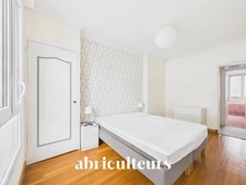 Bel appartement lumineux de 79m2 - 3ème étage - Ascenseur - Cave - Nombreux rangements  - Quartier Bretagne - Rue du Pont Sauvetout
