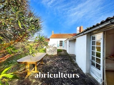 Maison à rénover<span></span>4 chambres<span></span>jardin et terrasse<span></span>garage<span></span>Noirmoutier-en-l’île