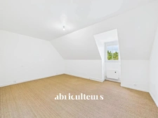 Maison  spacieuse -  150 m² - 5 pièces  - 4 chambres - Avilly St Léonard