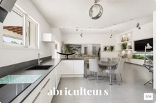 Maison moderne avec prestations haut de gamme en vente à Septèmes-les-Vallons (13240)