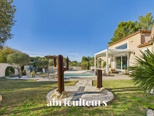 Superbe Villa Familiale de Plain-Pied de 139 m² avec Piscine Chauffée  en vente à Boissi (30114)