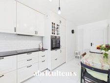 Versailles - Magnifique appartement traversant - refait à neuf - 3 pièces - 68 m² - Balcon + cave