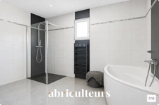 Maison moderne avec prestations haut de gamme en vente à Septèmes-les-Vallons (13240)