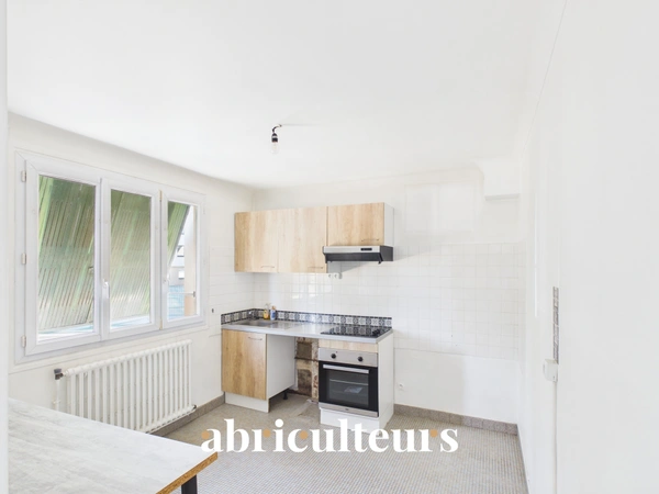 Maison familiale avec jardin de 560 m² en vente à Meaux 77100