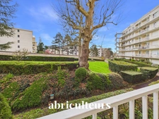 Versailles - Magnifique appartement traversant - refait à neuf - 3 pièces - 68 m² - Balcon + cave