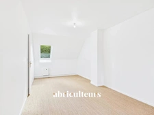 Maison  spacieuse -  150 m² - 5 pièces  - 4 chambres - Avilly St Léonard