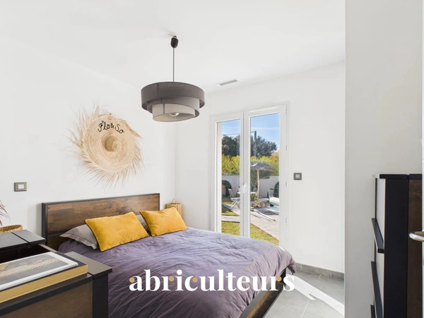 Superbe Villa Familiale de Plain-Pied<span></span>5 Pièces<span></span>139 m²<span></span>Piscine Chauffée -Terrain 1083 m²