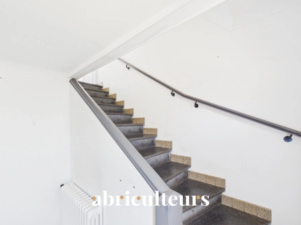 Maison familiale avec jardin de 560 m² en vente à Meaux 77100