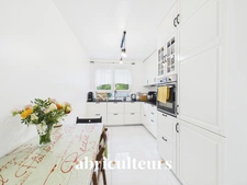 Versailles - Magnifique appartement traversant - refait à neuf - 3 pièces - 68 m² - Balcon + cave