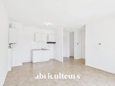 Cenon / Bordeaux Bastide | T3 lumineux 57 m² | Terrasse & Parking