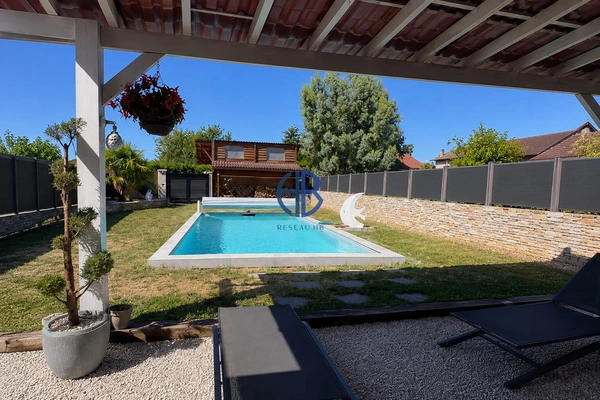 Maison Eydoche 5 pièce(s) 117 m2